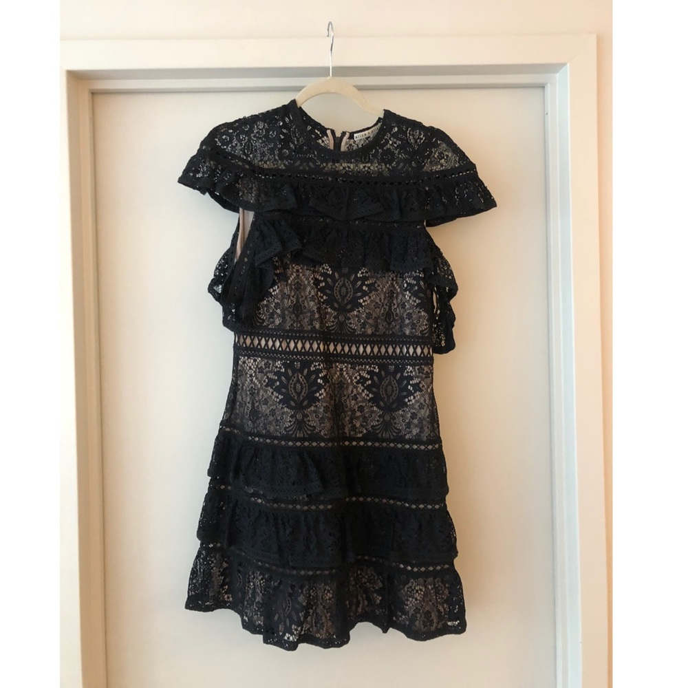 👁‍🗨 Alice + Olivia Jolie Ruffle Tier Dress 👁‍🗨